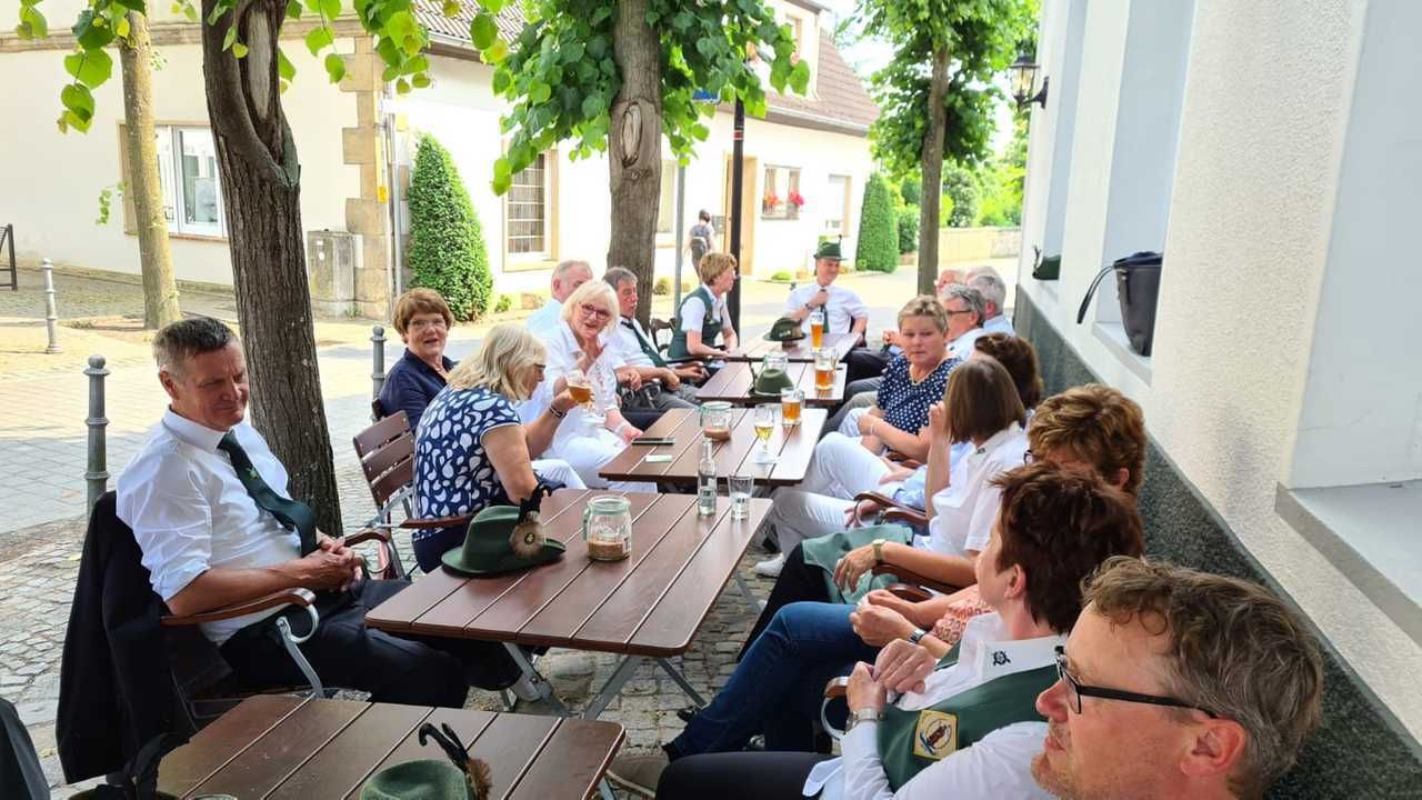 Kranzniederlegung am Ehrenmal in Riesenbeck